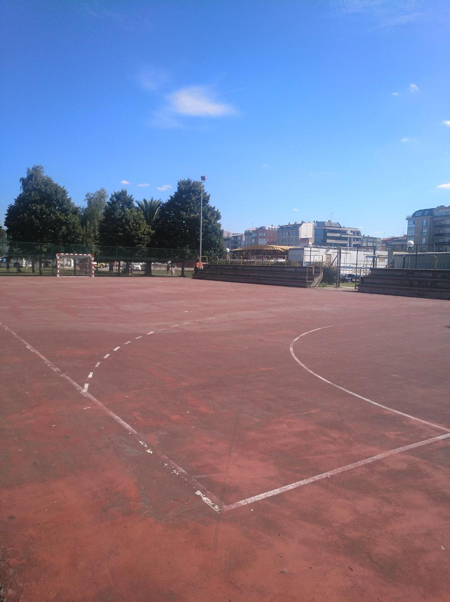 Estudio. Sada, A Coruna. Bagian luar foto